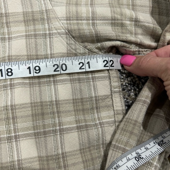 Columbia men’s beige plaid button up shirt size medium - Picture 4 of 7